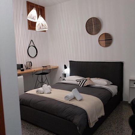 Homdwell Fine Living 2 Appartement Ermoupoli Buitenkant foto